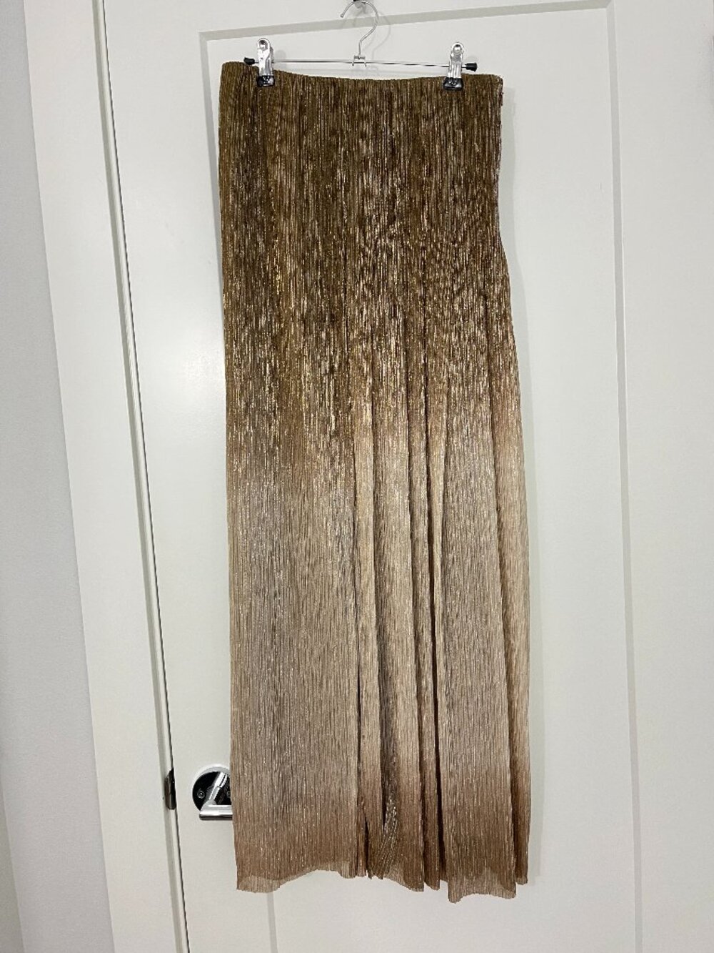 New Reiss Size 2 Gold Champagne Ombré Emmeline Metallic Pleated Maxi Skirt NWT - Picture 2 of 16
